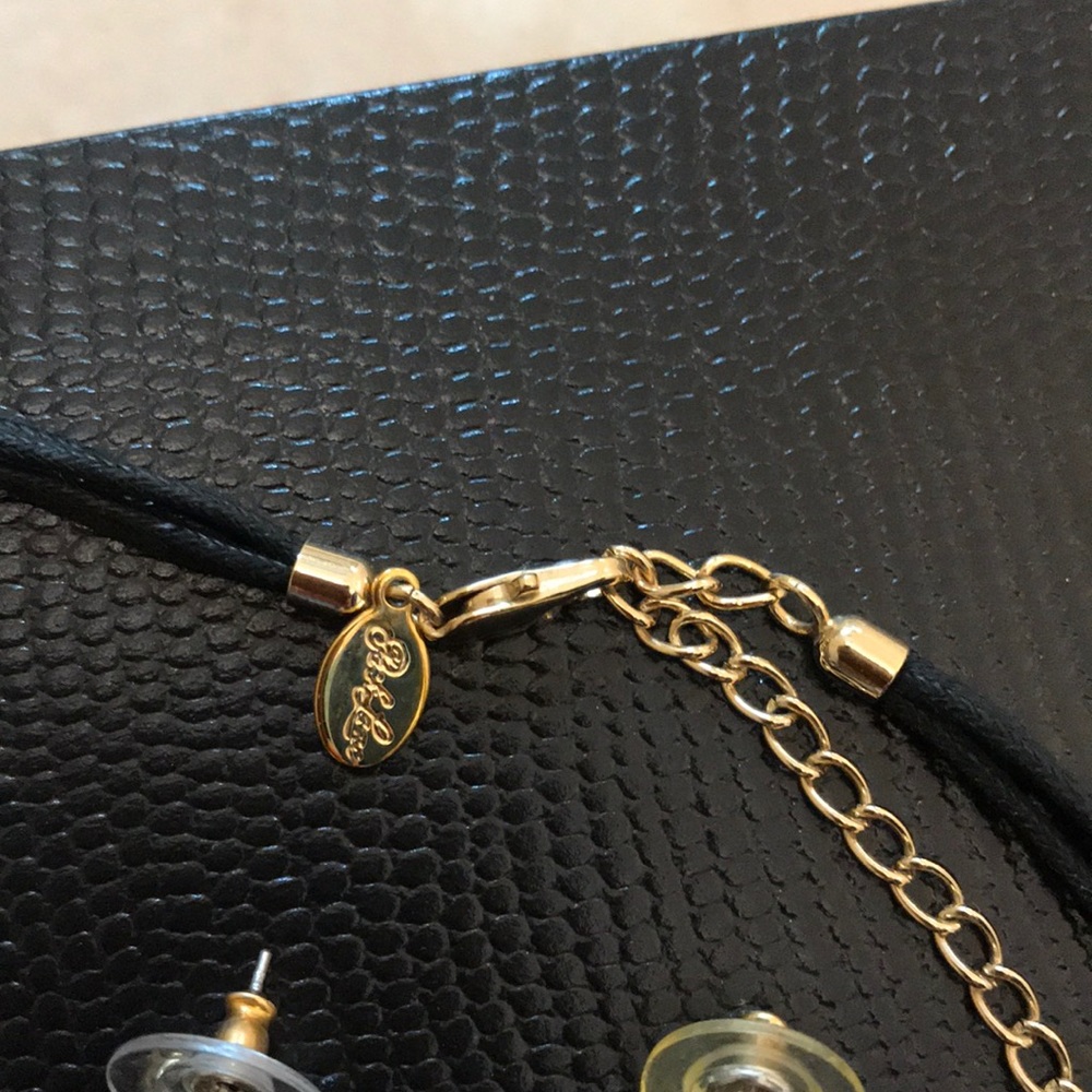 PARK LANE GENUINE LEATHER NECKLACE & EARRING SET - Picture 3 of 8